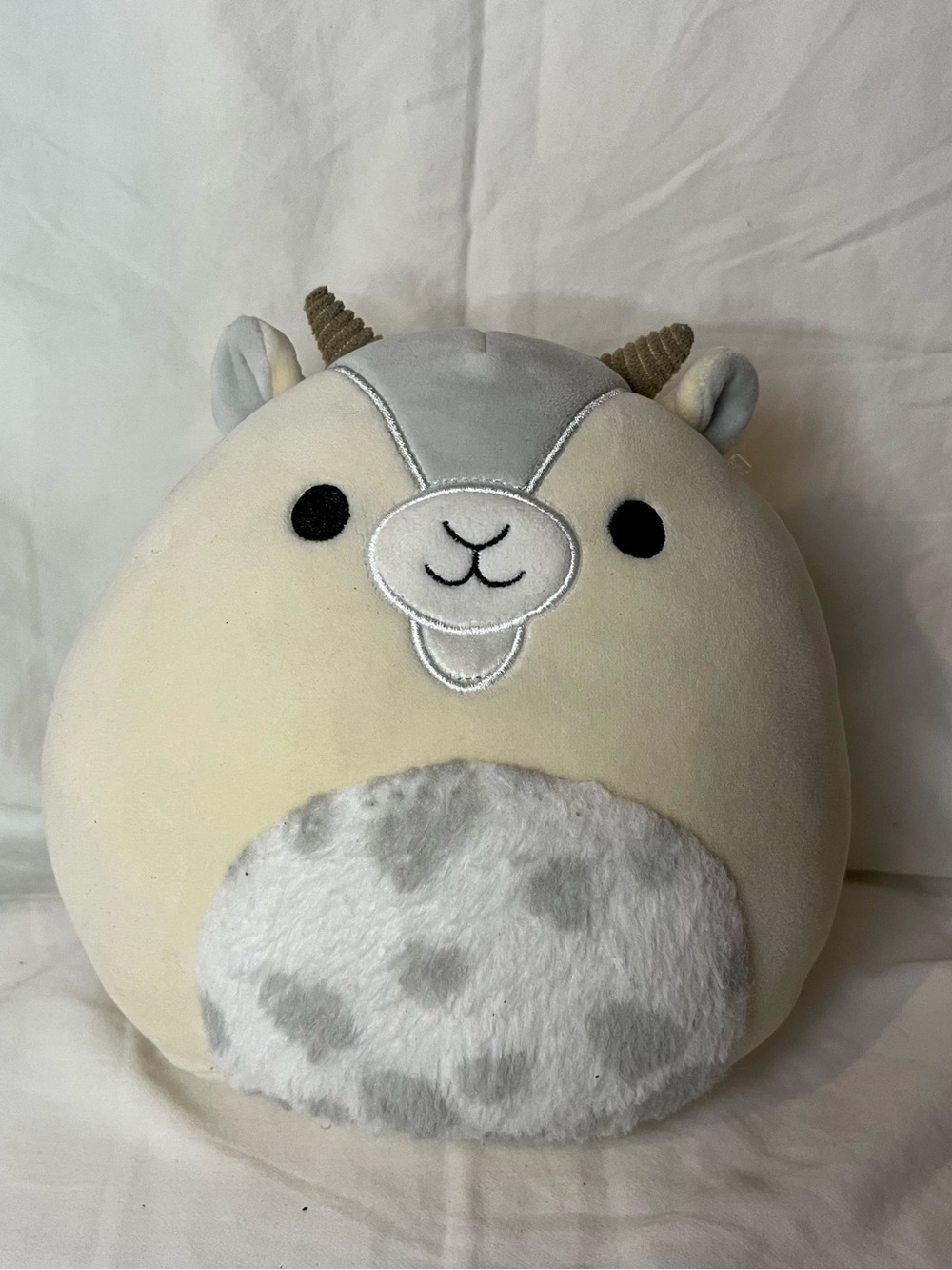Squishmallows Gimlet the Goat Plush 7.5" Fuzzy Tummy Spotted Spring Squad